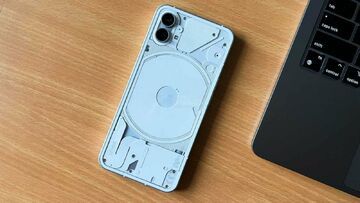 Nothing Phone 1 testé par HT Tech Nothing Phone 1 testé par HT Tech