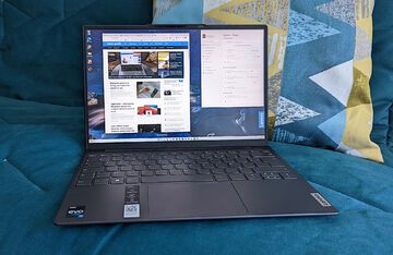 Lenovo Yoga Slim 7i Carbon test par Tom's Guide (FR)