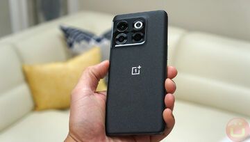 OnePlus 10T reviewed by Ubergizmo