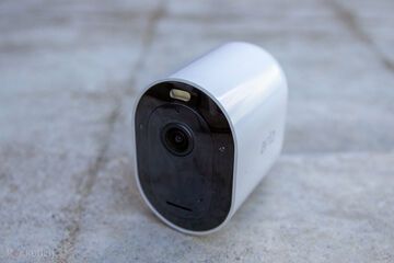 Netgear Arlo Pro 4 testé par Pocket-lint Netgear Arlo Pro 4 testé par Pocket-lint