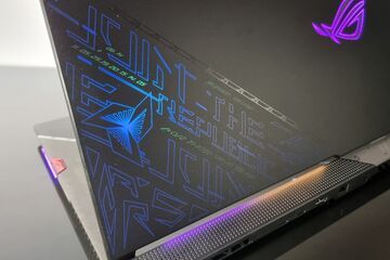 Asus ROG Strix Scar 17 SE testé par Geeknetic Asus ROG Strix Scar 17 SE testé par Geeknetic