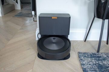 Test iRobot Roomba J7 par Pocket-lint