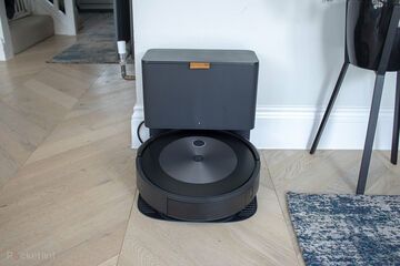 iRobot Roomba J7 test par Pocket-lint