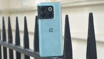 OnePlus 10T reviewed by TechRadar OnePlus 10T reviewed by TechRadar
