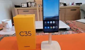 Test Realme C35