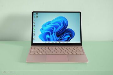 Microsoft Surface Laptop Go 2 testé par Pocket-lint Microsoft Surface Laptop Go 2 testé par Pocket-lint
