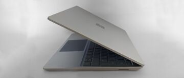 Microsoft Surface Laptop Go 2 test par Creative Bloq