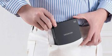 Geekom MiniAir 11 reviewed by NerdTechy