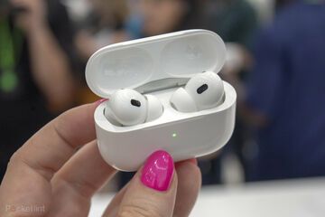 Tests Apple AirPods Pro 2