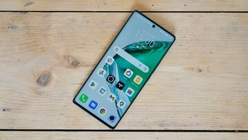 Honor 70 testé par ExpertReviews Honor 70 testé par ExpertReviews