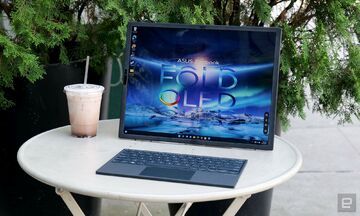 Asus Zenbook 17 Fold test par Engadget