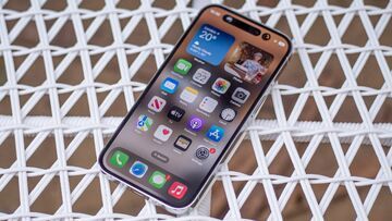 Apple iPhone 14 Pro test par ExpertReviews