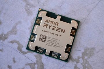 AMD Ryzen 9 7950X reviewed by Club386