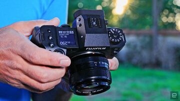 Fujifilm X-H2s reviewed by Engadget