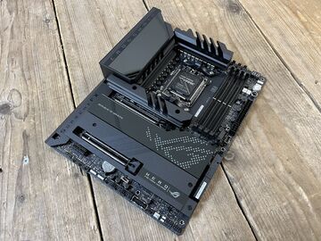 Asus ROG Crosshair X670E Hero test par TechGaming