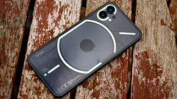 Nothing Phone 1 testé par Creative Bloq Nothing Phone 1 testé par Creative Bloq