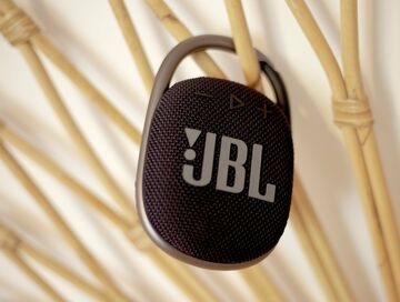 JBL Clip 4 Review