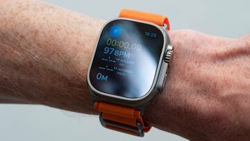 Test Apple Watch Ultra par ExpertReviews