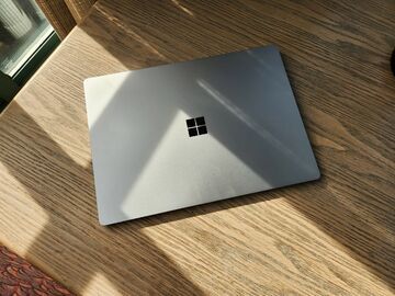 Microsoft Surface Laptop 5 testé par PCWorld.com Microsoft Surface Laptop 5 testé par PCWorld.com