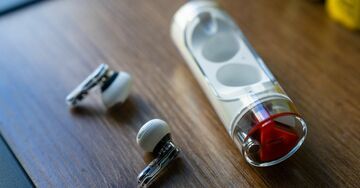 Nothing Ear Stick test par The Verge Nothing Ear Stick test par The Verge