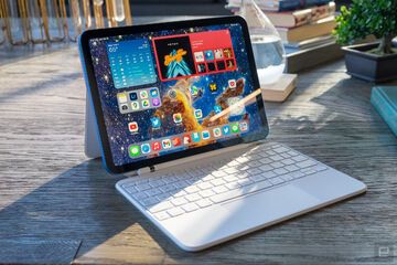 Apple iPad reviewed by Engadget