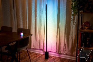 Test Philips Hue Gradient Signe Floor Lamp