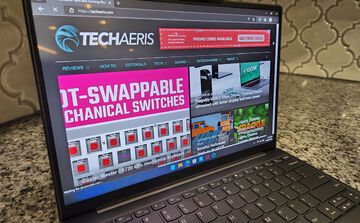 Lenovo Slim 7i Carbon testé par TechAeris Lenovo Slim 7i Carbon testé par TechAeris