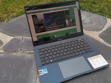 Asus ZenBook 14 test par LeCafeDuGeek Asus ZenBook 14 test par LeCafeDuGeek