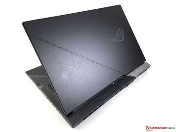 Asus ROG Strix Scar 17 SE testé par NotebookCheck Asus ROG Strix Scar 17 SE testé par NotebookCheck