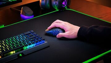 Razer Naga V2 Pro test par MMORPG.com