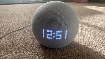 Amazon Echo Dot with Clock test par TechRadar Amazon Echo Dot with Clock test par TechRadar