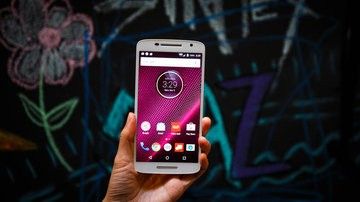 Motorola Droid Maxx 2 test par CNET USA Motorola Droid Maxx 2 test par CNET USA