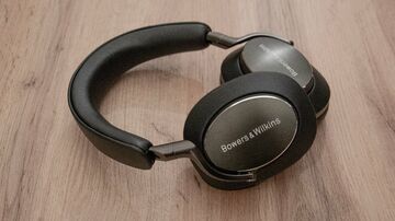 Bowers & Wilkins PX8 test par ExpertReviews