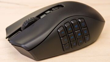 Razer Naga V2 Pro reviewed by RTings