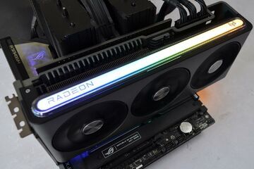 AMD Radeon RX 7900 XTX testé par Club386 AMD Radeon RX 7900 XTX testé par Club386