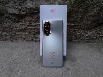 Huawei Nova 10 Pro testé par LeCafeDuGeek Huawei Nova 10 Pro testé par LeCafeDuGeek