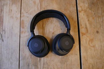 SteelSeries Arctis Nova 7 testé par Pocket-lint SteelSeries Arctis Nova 7 testé par Pocket-lint