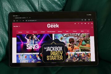 Lenovo Tab P11 reviewed by Journal du Geek