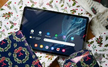 Samsung Galaxy Tab S8 Review