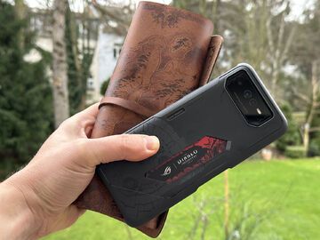 Asus ROG Phone 6 Review