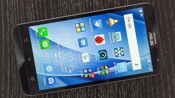 Asus Zenfone 2 Laser test par PCMag