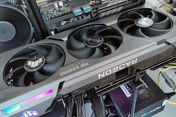 AMD Radeon RX 7900 XTX testé par Geeknetic AMD Radeon RX 7900 XTX testé par Geeknetic