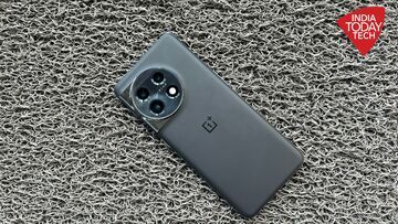 OnePlus 11 test par IndiaToday