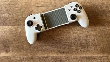Nacon MG-X Pro testé par GamesRadar Nacon MG-X Pro testé par GamesRadar