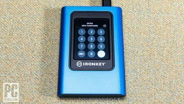 Kingston IronKey Vault Privacy test par PCMag