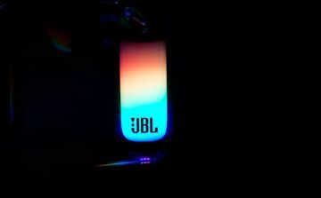 JBL Pulse 5 reviewed by TechAeris