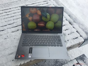 Lenovo IdeaPad 3 14 test par NotebookCheck