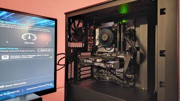 Corsair test par TechRadar Corsair test par TechRadar