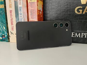 Samsung Galaxy S23 testé par Tom's Guide (FR) Samsung Galaxy S23 testé par Tom's Guide (FR)
