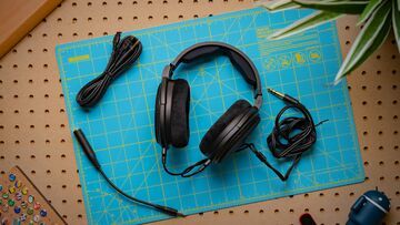 Sennheiser HD 660S reviewed by SoundGuys Sennheiser HD 660S reviewed by SoundGuys